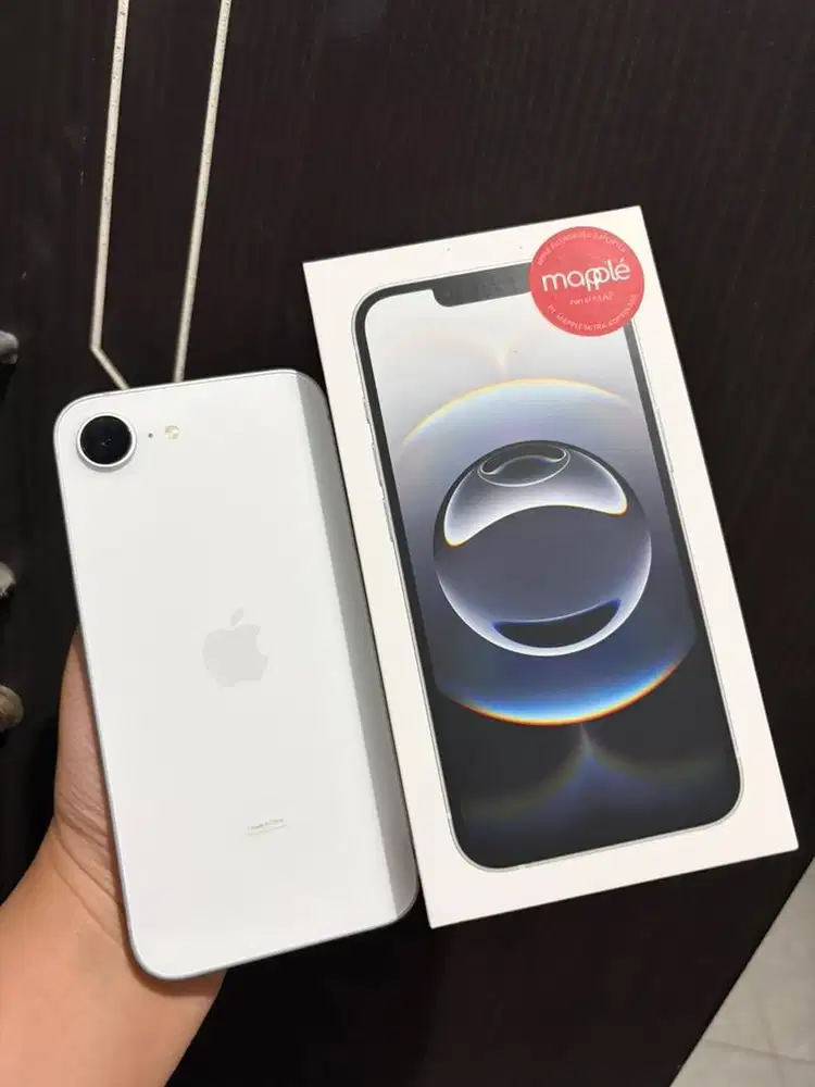 Iphone 16e 128gb SUPER LIKE NEW