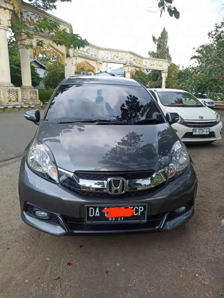 Mobilio Type E Metic