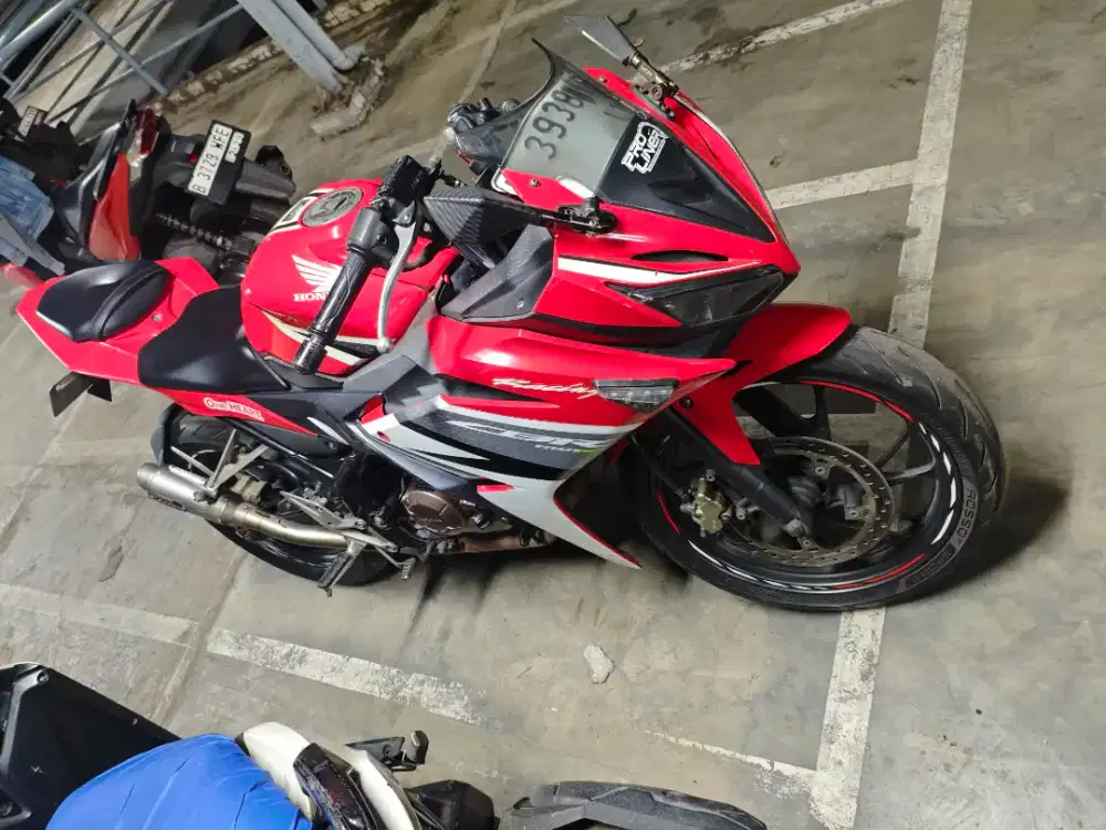 Di jual Cbr 150 r bekas pemakaian pribadi