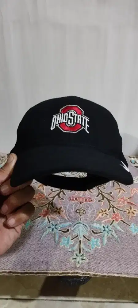 Caps Nike
Ohio State
Full tag