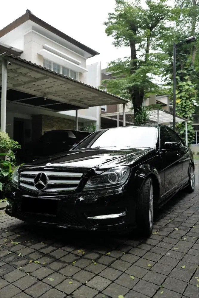 Mercedes Benz C250 AMG Avantgarde Facelift 2013 Black on Brown W204