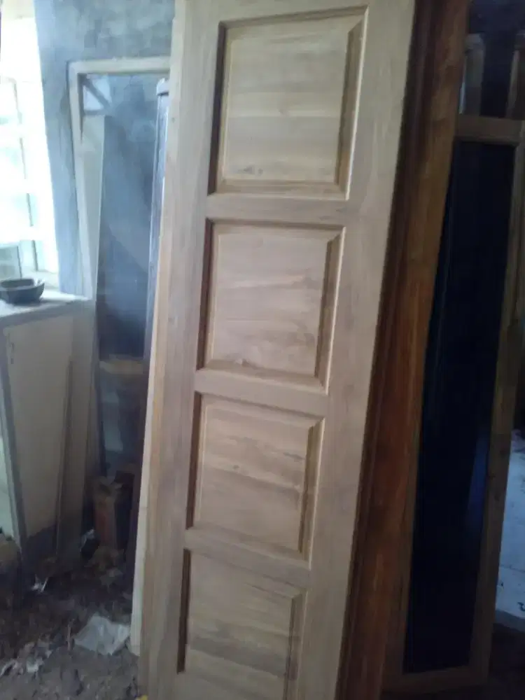 Jual daun pintu kayu mahuni