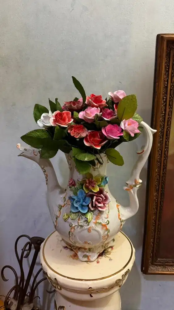 Pajangan Capodimonte