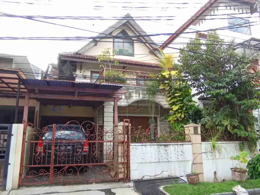 Rumah Lama di Jl Camar III Bintaro Sektor 3 Tangerang