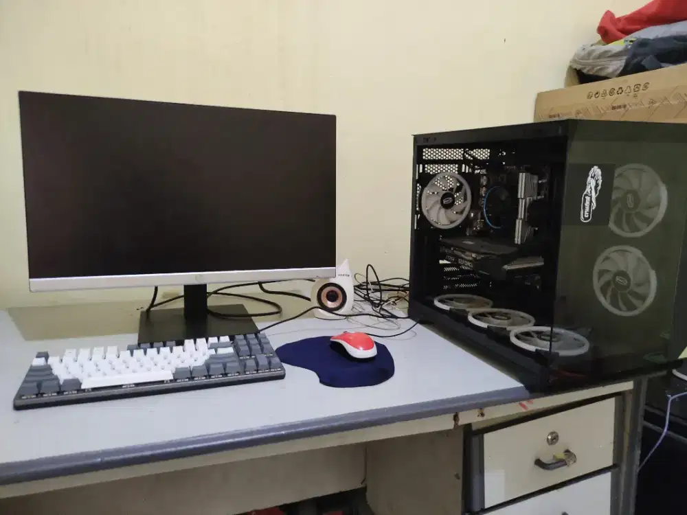 JUAL SEPAKET PC GAMING DAN MONITOR