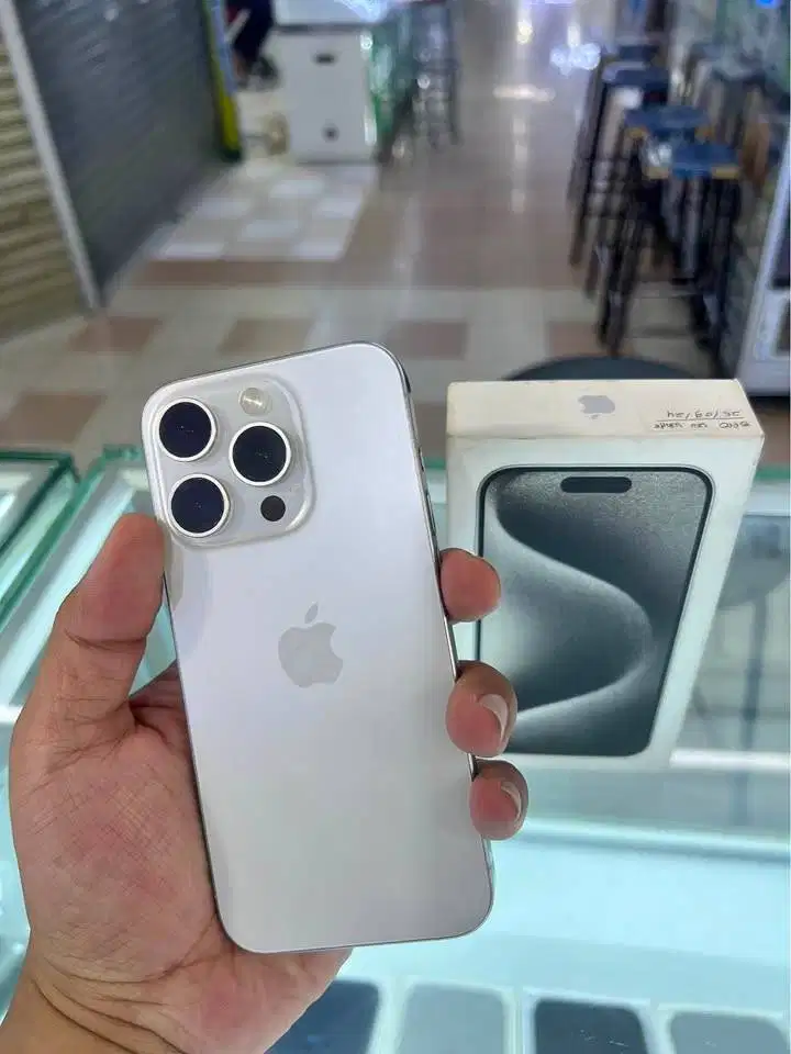 Iphone 15 PRO 128 GB IBOX (White Titanium) Mulus Fullset Jossjis