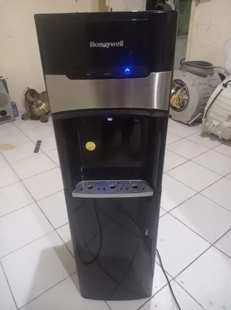 Dispenser honey well galon bawah masih ori, siap pakai dan kirim