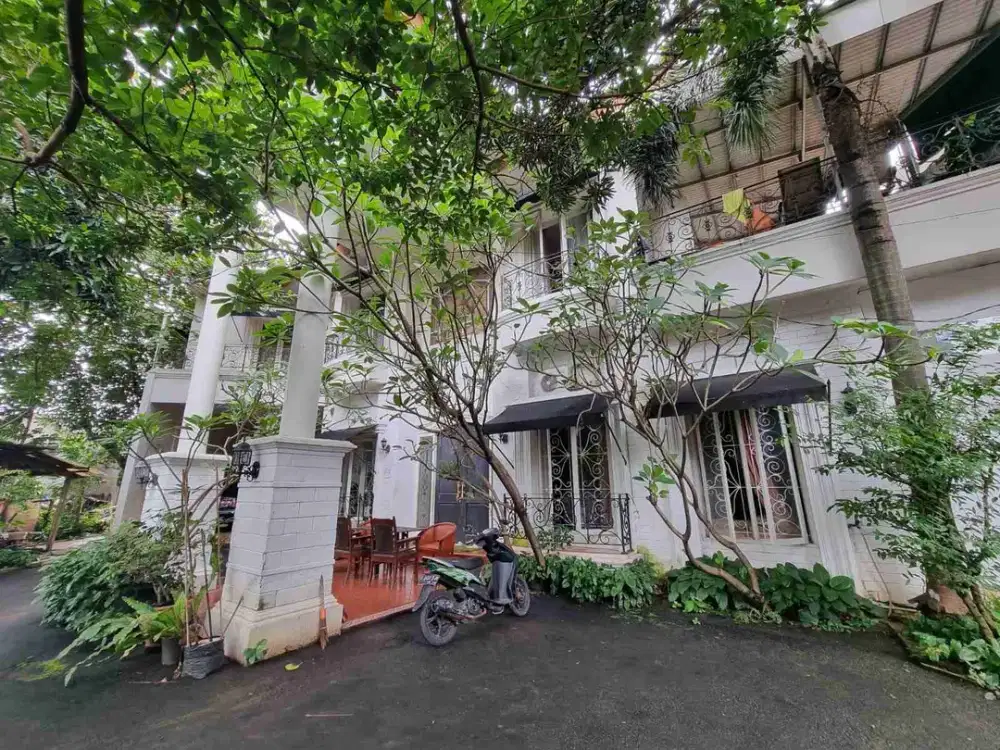 Rumah Asri 2lt di Komp DPR RI Jl Jalak I Pondok Ranji Tangsel