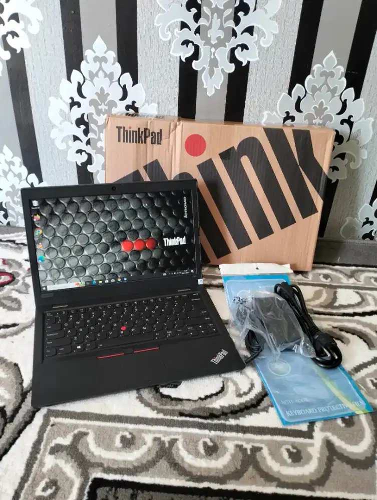 Dijual laptop lenovo thinkpad Gen 8