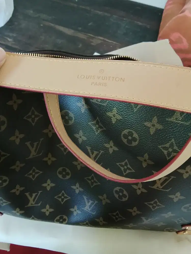 Tas branded masih new