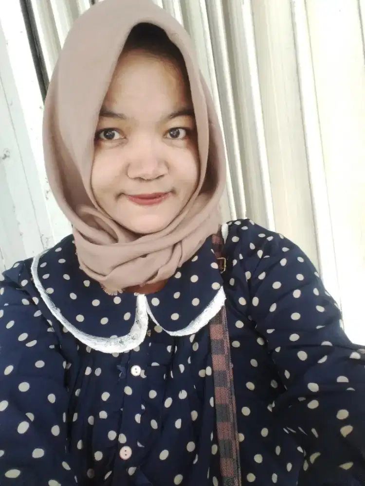 Cari kerjaan di kantin atau could kitchen