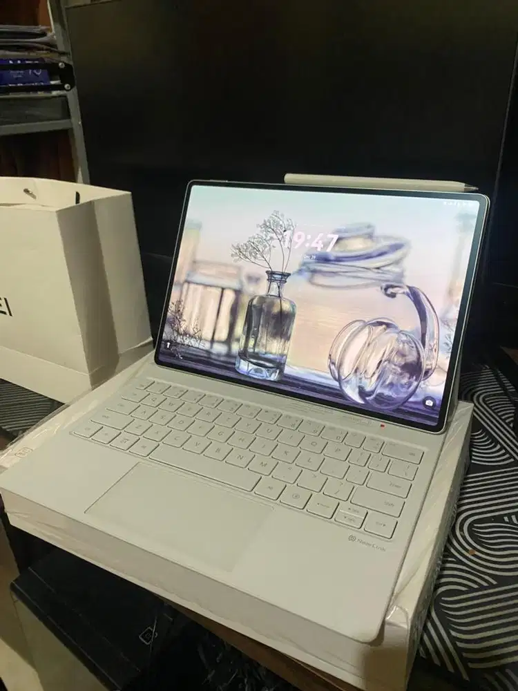 Huawei matepad pro 12.2 pemakaian 3 bulan mulus