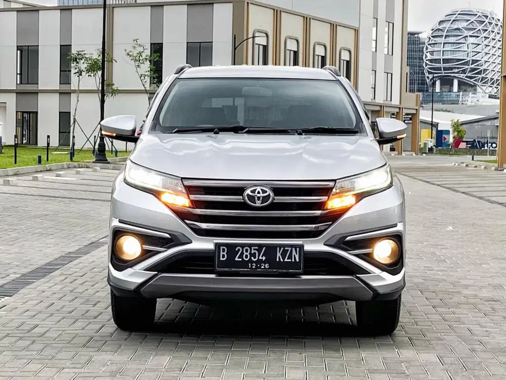 Toyota Rush 1.5 GR Sport Automatic Bensin 2021 Bensin Warna Silver