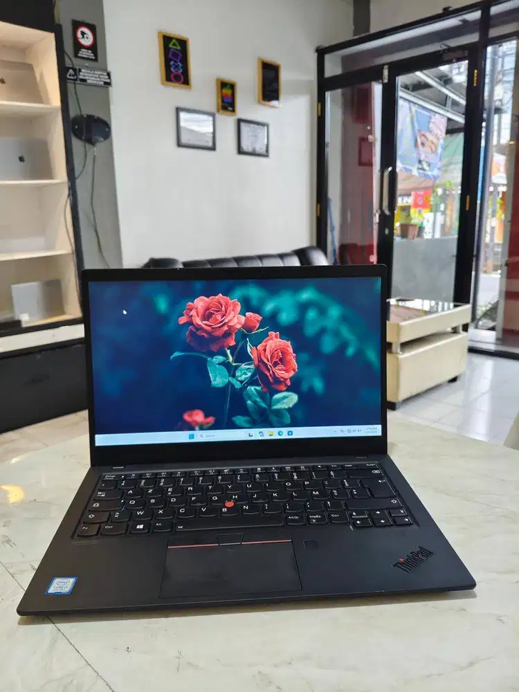 Lenovo ThinkPad X1 Carbon RAM 16GB SSD 256GB Intel Core i7-8565U