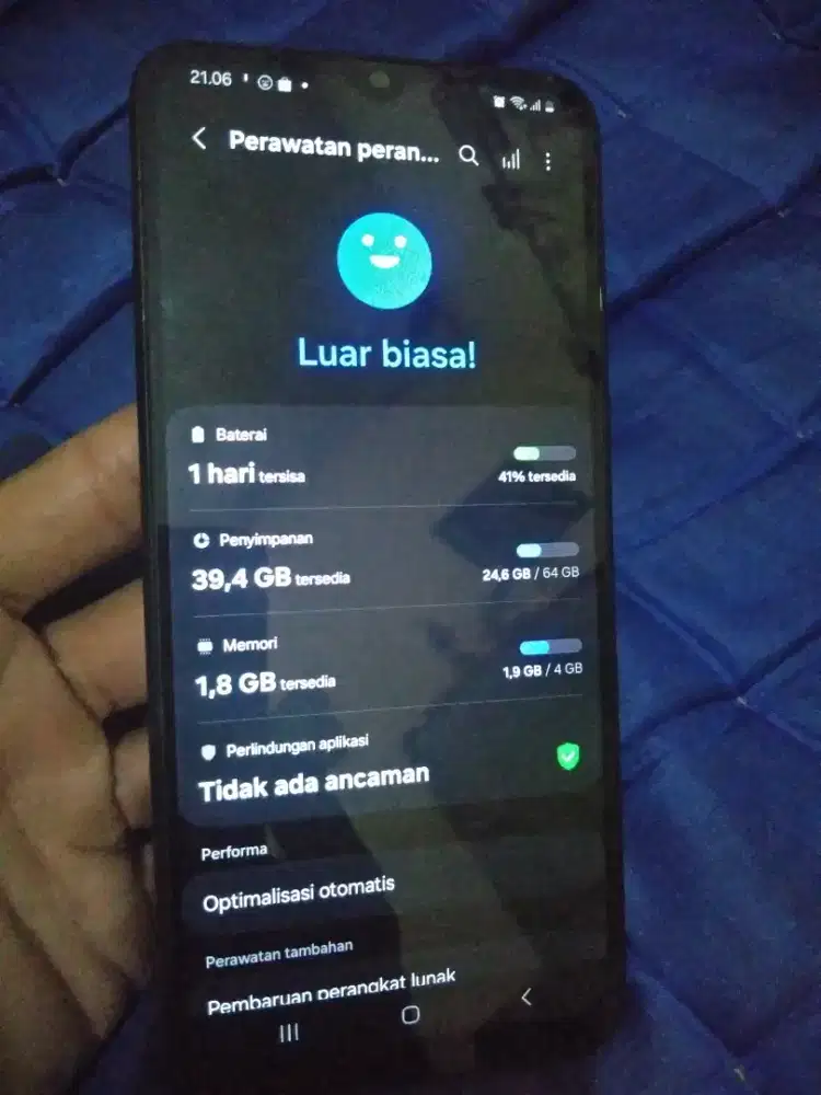 Samsung A04 ram 4+2/64GB.