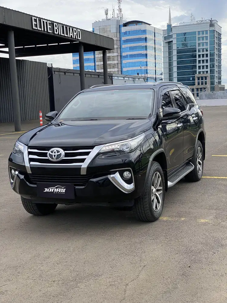 Fortuner VRZ Diesel 2017 Hitam