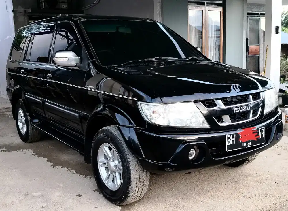 Isuzu panther grand touring