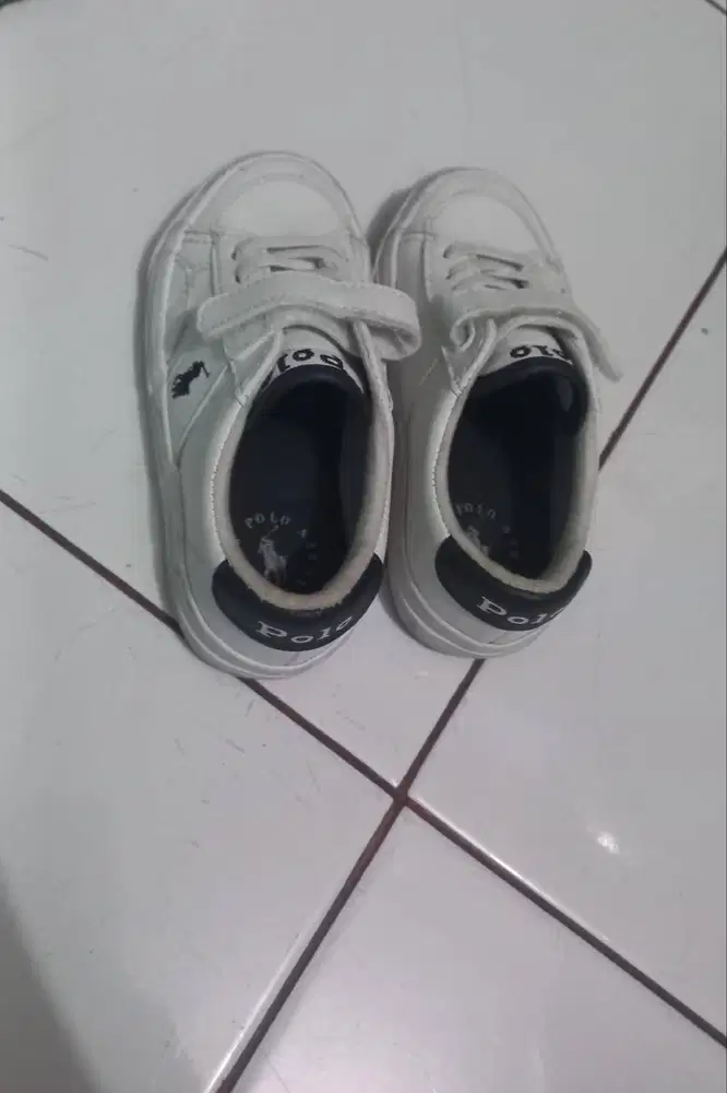 Preloved Sepatu anak merek Polo