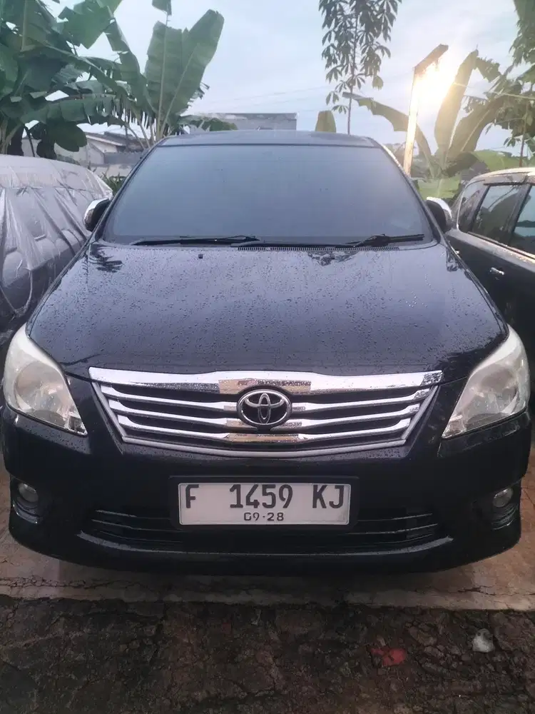 Toyota Kijang Innova 2013 Bensin