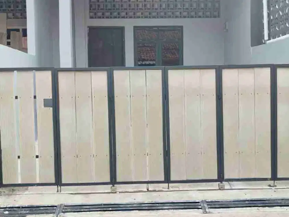 DI SEWAKAN RUMAH BARU RENOF DI KIARA CONDONG BANDUNG