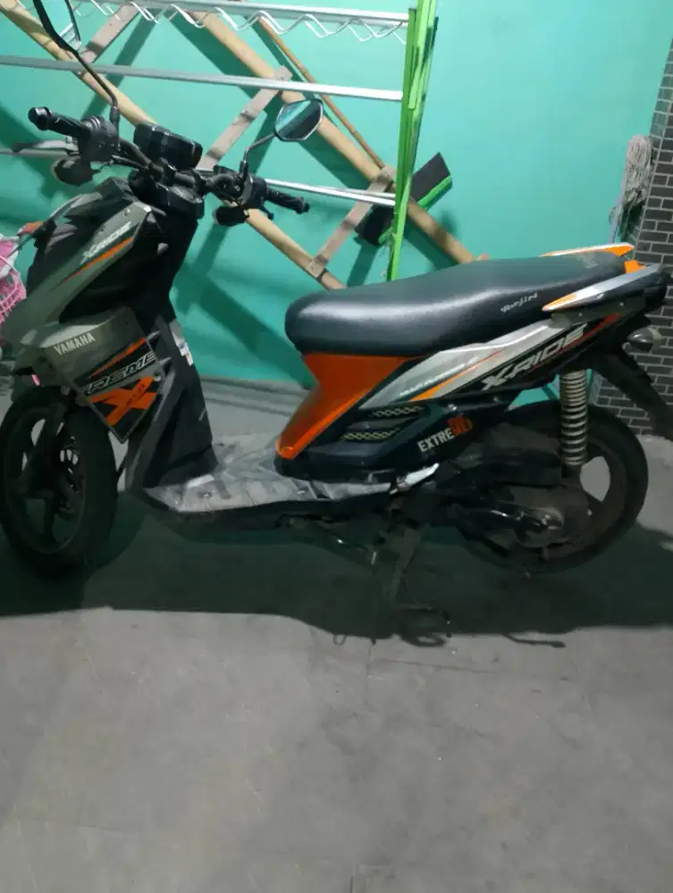 Di jual yama ss komplit pajak on,8,5 JT nego tipis