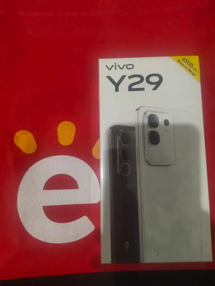VIVO Y29 Ram 8/256 Segel Baru