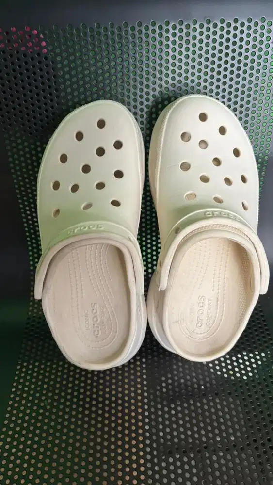 Crocs Sandal wanita size 40