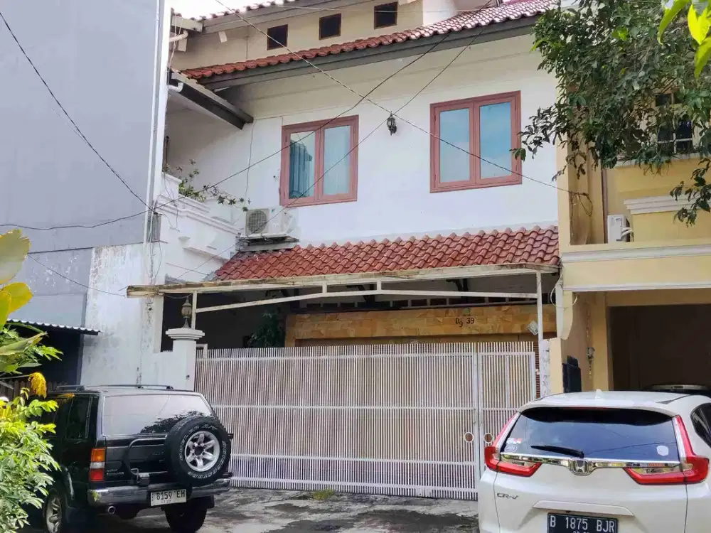 Rumah 2lt di Jl Kembang Sakti Timur III Puri Indah Jakarta Barat