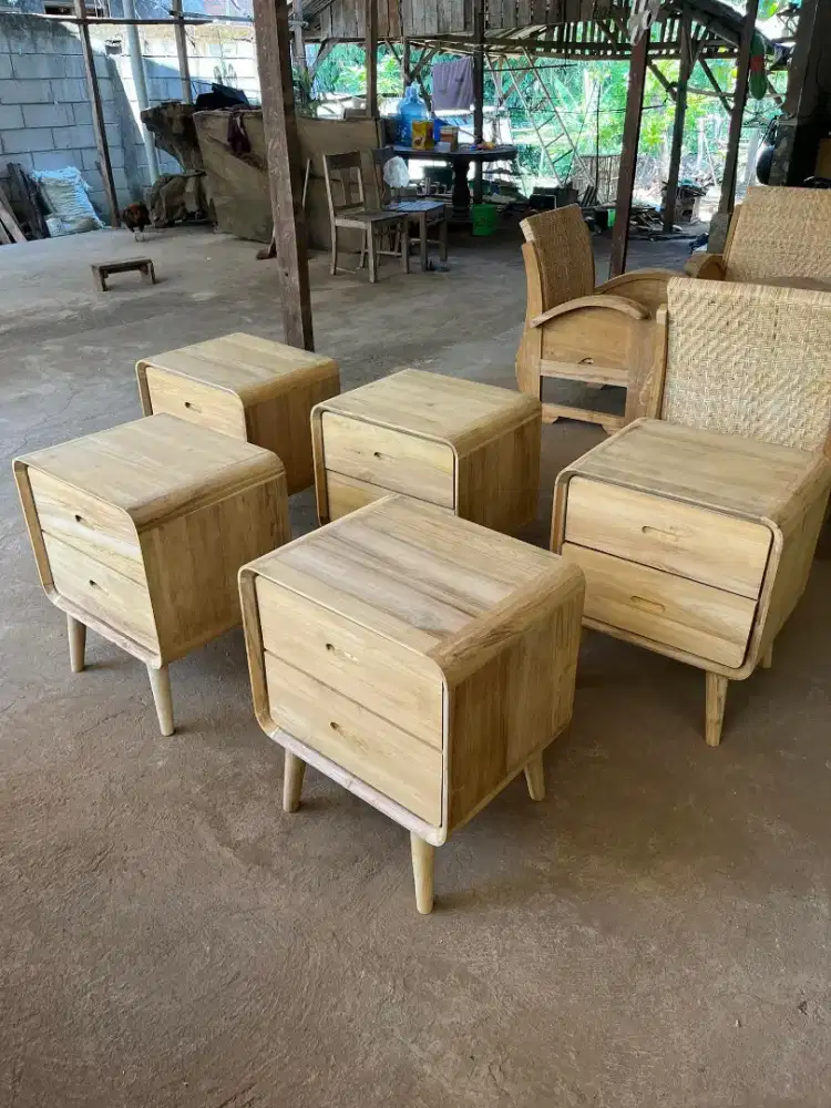 Nakas retro minimalis