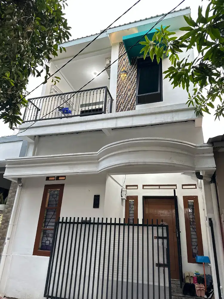 Rumah strategis dengan kawasan industri