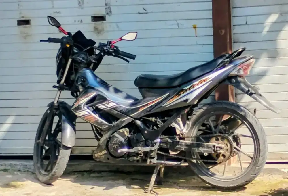 Suzuki satria f