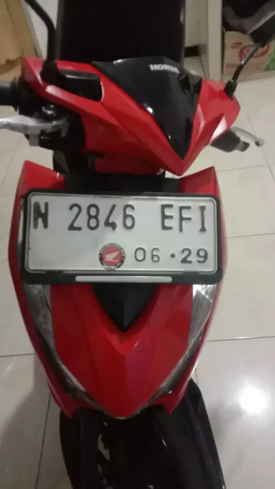Dijual cepat Honda beat CBS tgn 1 Plat N kota surat lengkap STNK BPKB
