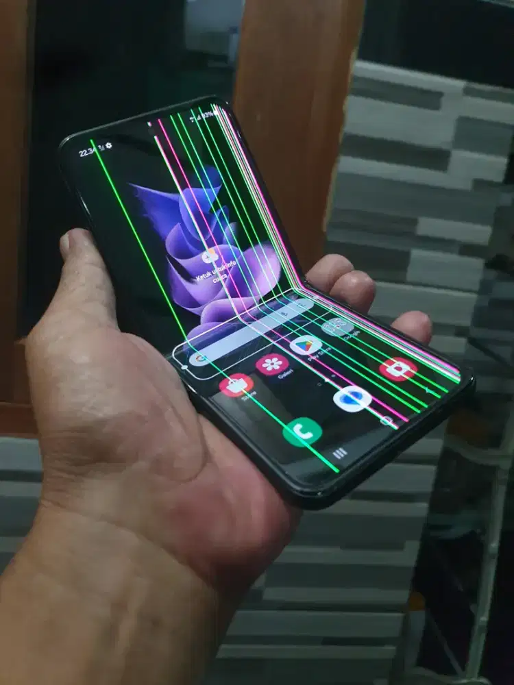 Samsung flip 3 5g 128 hp cas