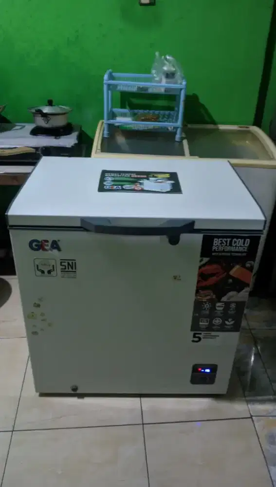 dijual cepat frezzer box