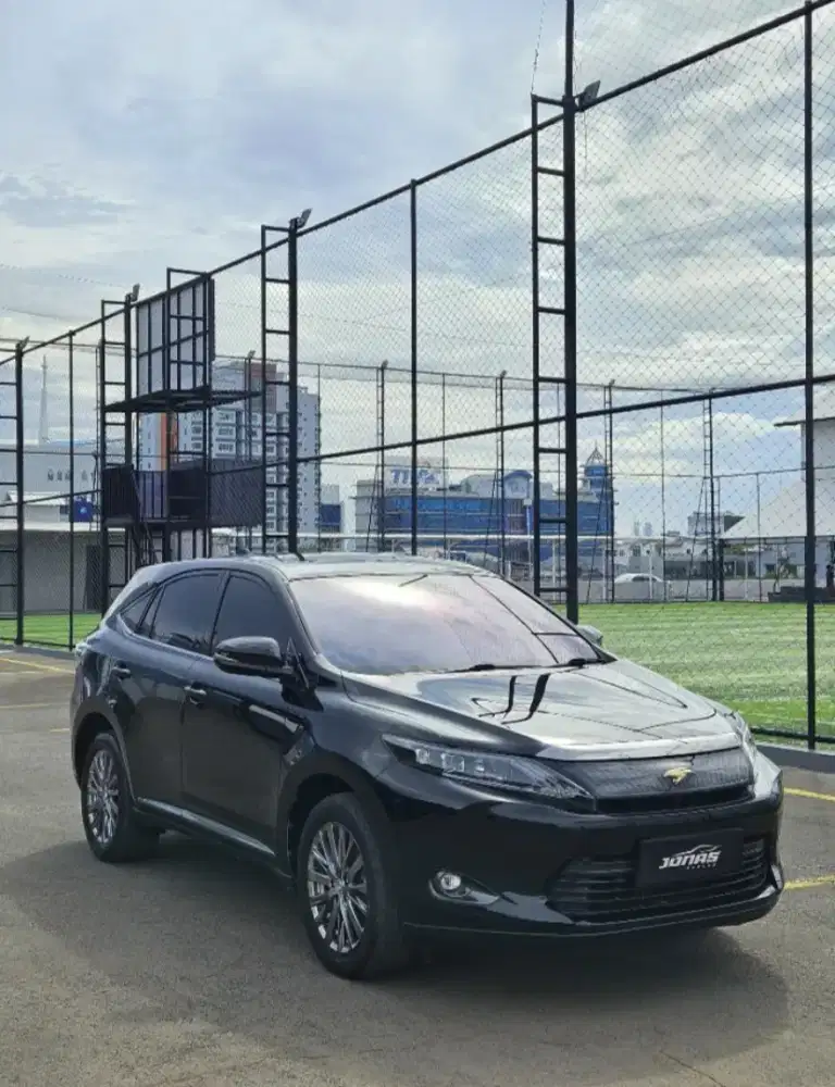 Harrier 2014 Advance Black on B