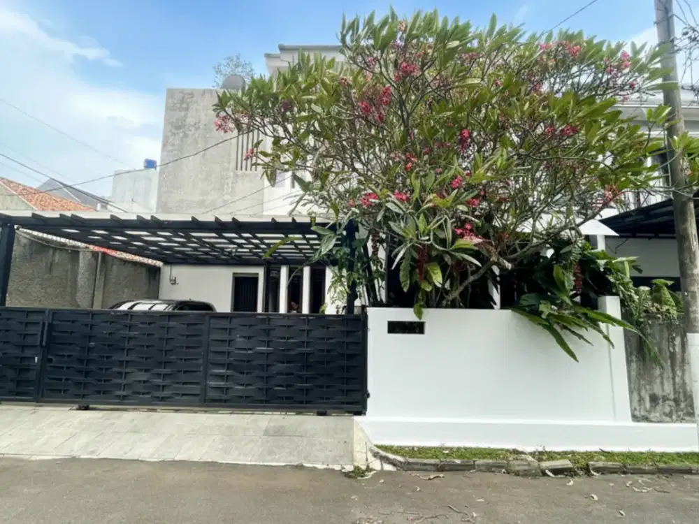 Turun harga Rumah cantik dan hommy dalam cluster strategis bintaro sektor 9