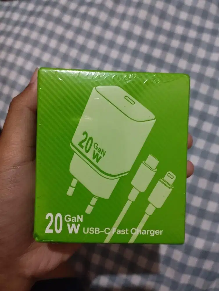 Charger Robot type C to L