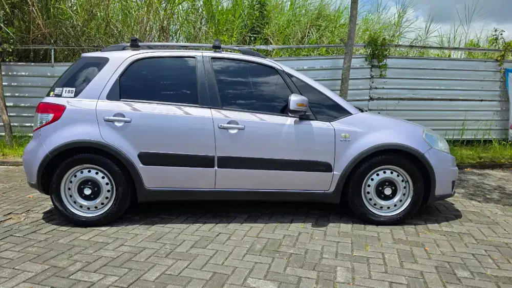 Suzuki SX4 X over 2010 AT