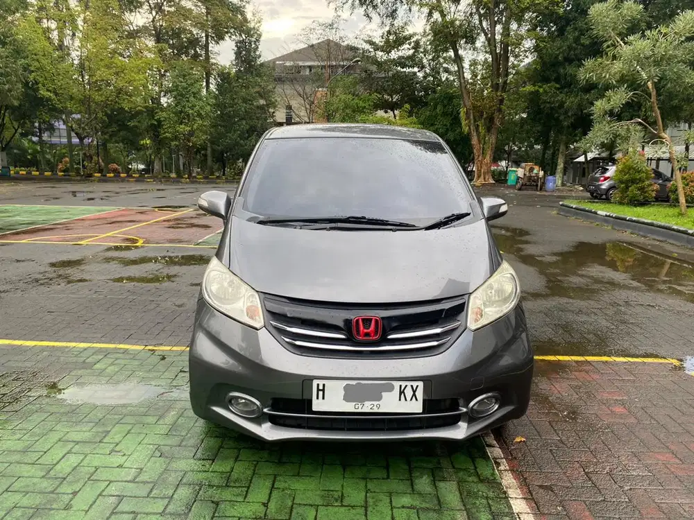 Honda Freed 2013 Bensin