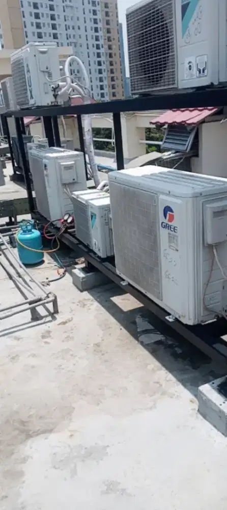 Service Ac,Kulkas,Pompa Air,Mesin Cuci dan Bongkar Pasang AC.