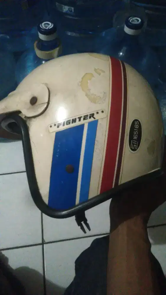Helm fighter jadul
