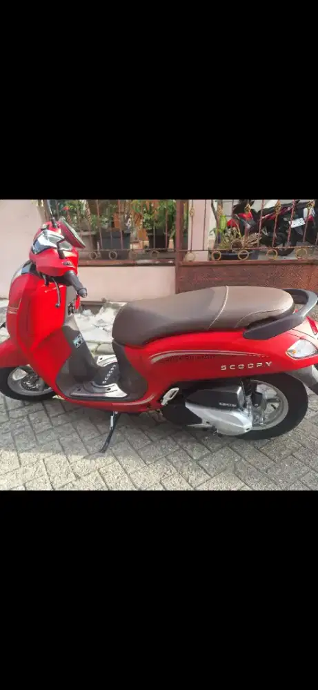 Dijual Motor Honda  Scoopy Styles 160 CC  warna MERAH