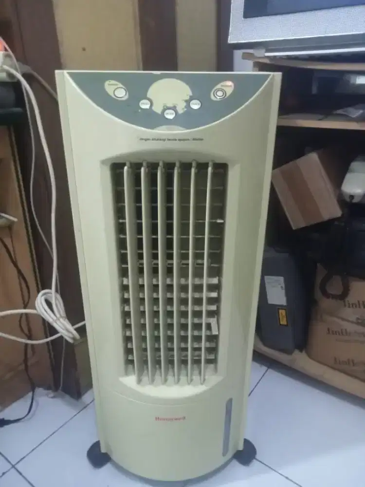Kipas angin honeywell air cooler
