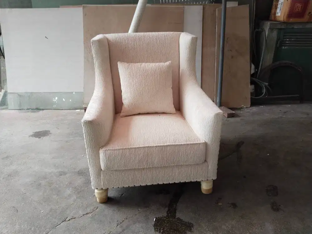 Kursi sofa Vinoti Single