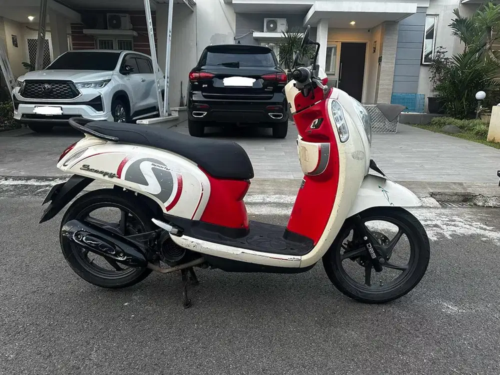 Honda Scoopy 2014