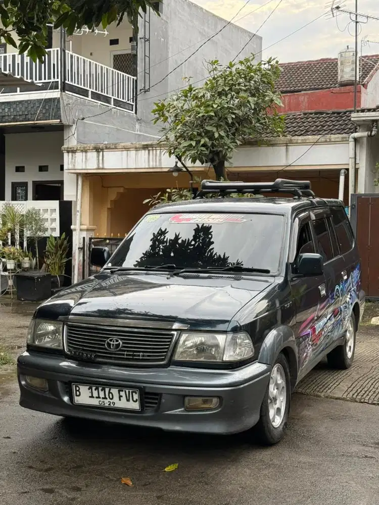 Kijang krista tahun 2000
