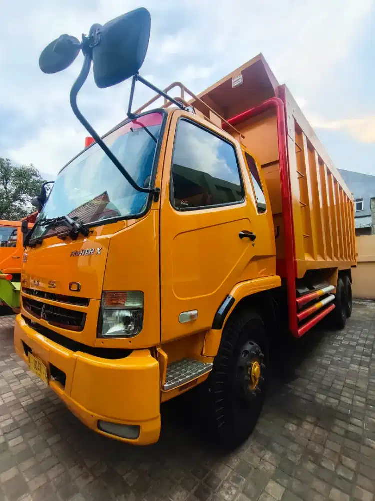 DUMP TRUK MITSUBISHI FUSO FIGHTER X, FN 62 HD. INDEK 28-30M³. TH. 2023