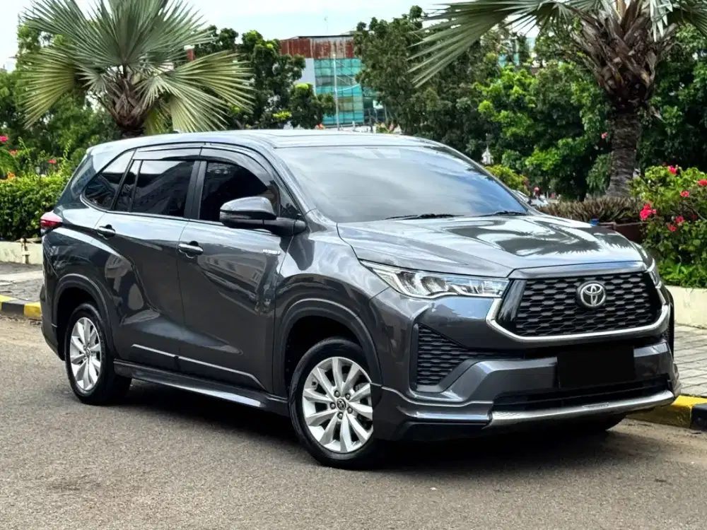 Toyota Zenix V Modelista Hybrid 2023 Low KM