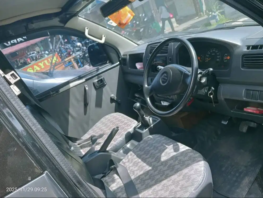 DI JUAL SUZUKI BOX APV 2016