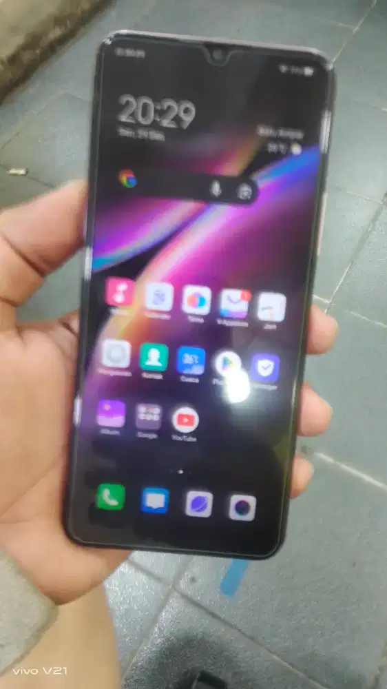 vivo y72 5G   12/256